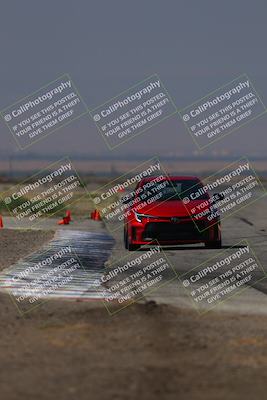media/Sep-20-2025-Extreme Speed (Sat) [[1fcc23683c]]/Orange (Mid Intermediate)/Session 2 (Sunrise)/